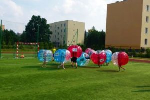 Wynajem Bubble Football Warszawa - lato w mieście w jednej ze szkół w Warszawie